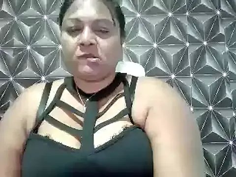 Freechat IndianDelia on StripChat