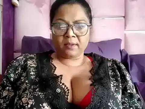 Freechat IndianDelia on StripChat