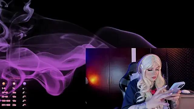 Irinaa_Scarlett on StripChat