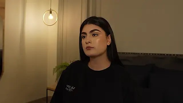 IrisBaker on StripChat