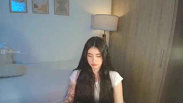 Private iriswest_ on StripChat