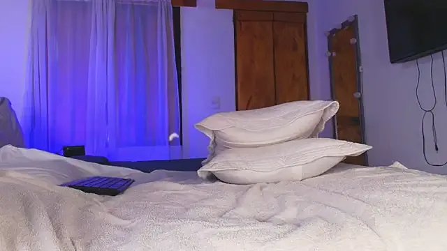 Freechat Isa_bonnet on StripChat