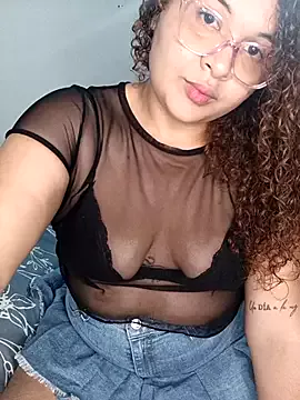 Offline isabela_rous on StripChat