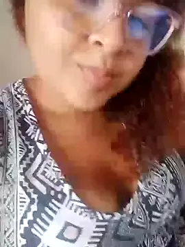 Offline isabela_rous on StripChat