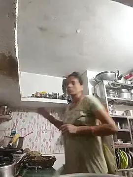 ISHANI-SINGH on StripChat