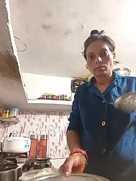 ISHANI-SINGH on StripChat