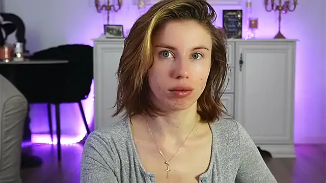 Freechat ivyleague_ on StripChat