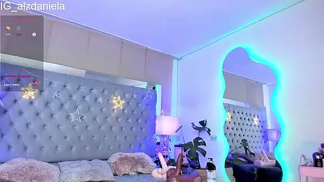 Freechat Kaitlyn_Brwon on StripChat