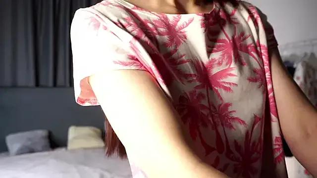 StripChat KarisaKusner is Freechat KarisaKusner — lick finger close-up