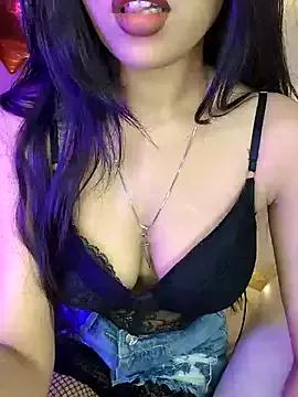 StripChat KARISHMA-STRIP is Freechat KARISHMA-STRIP — Strip dance for 10 min
