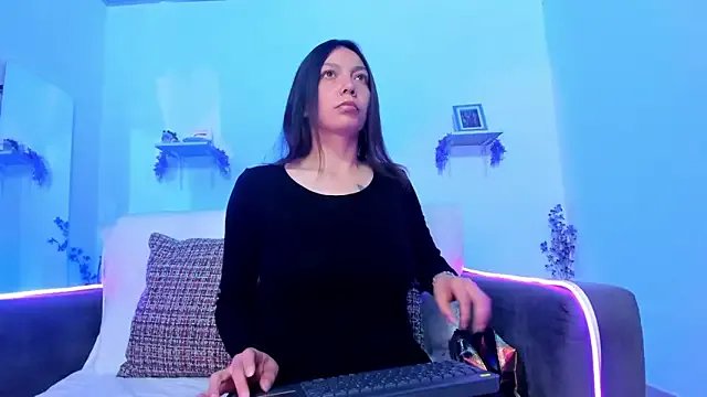 karlaaa__ on StripChat