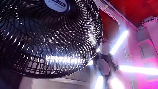 Freechat kata_hazel on StripChat