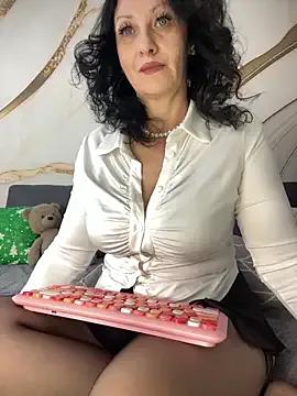 Freechat Katie-n on StripChat