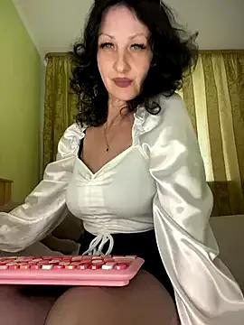 Freechat Katie-n on StripChat