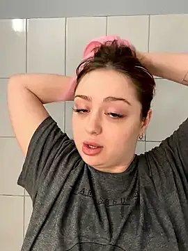 Freechat KellyMoors on StripChat