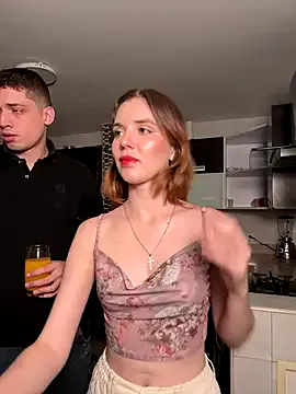 Freechat kevin_hotgirls on StripChat