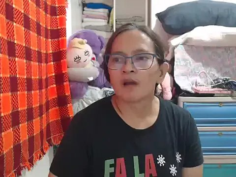 Freechat Kinkybela2025 on StripChat