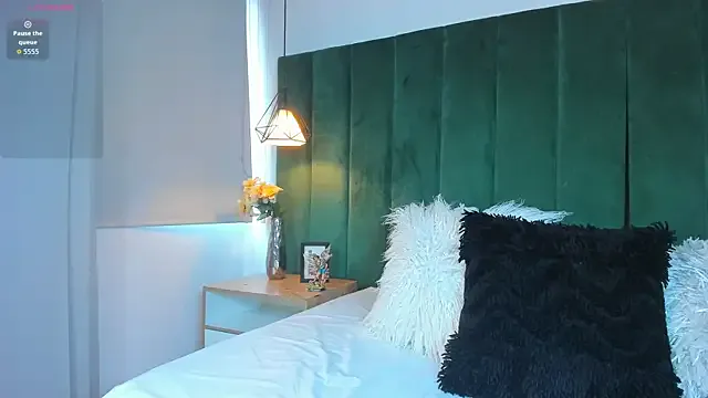 kittyy_milk_001 on StripChat 