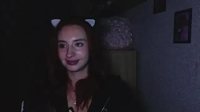 kristi_ginger on StripChat