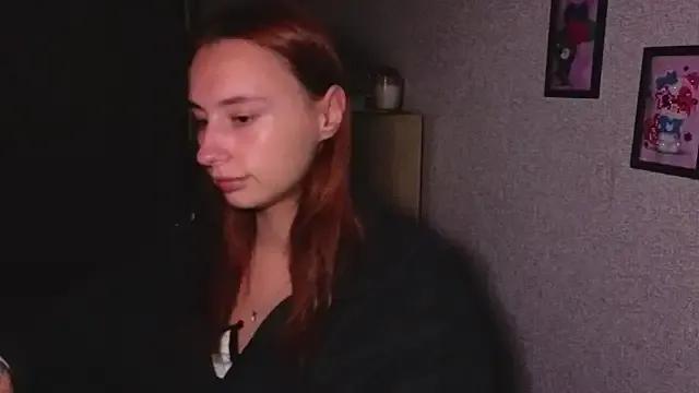 kristi_ginger on StripChat