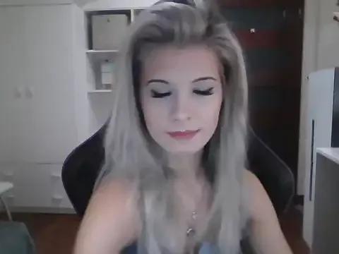 KristineGlow on StripChat