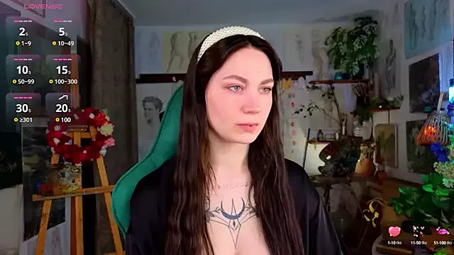 Offline LadyCandis on StripChat