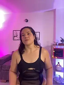 Freechat leiablack on StripChat