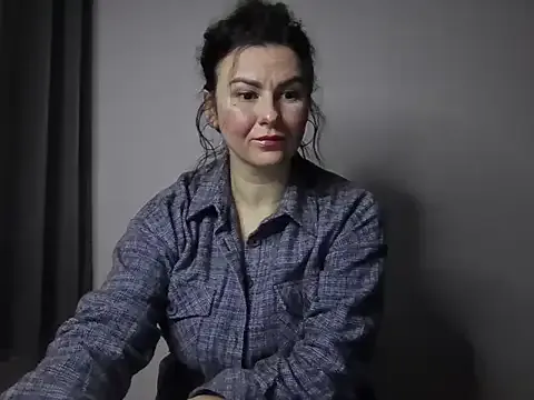 Offline LexiMira254 on StripChat