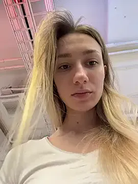 Offline Lia__Love on StripChat