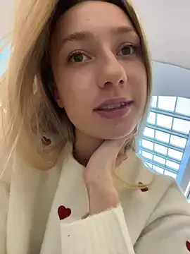 Offline Lia__Love on StripChat