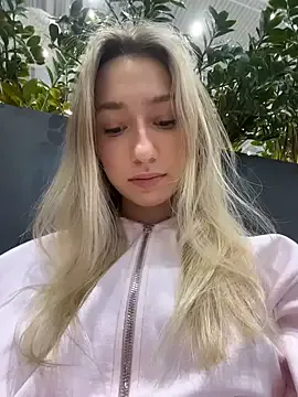 Offline Lia__Love on StripChat