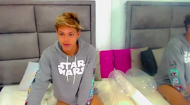 Offline Liamscott_ on StripChat