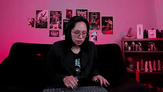 Private lilith-deveraux on StripChat