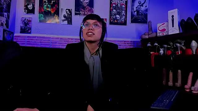 Private lilith-deveraux on StripChat