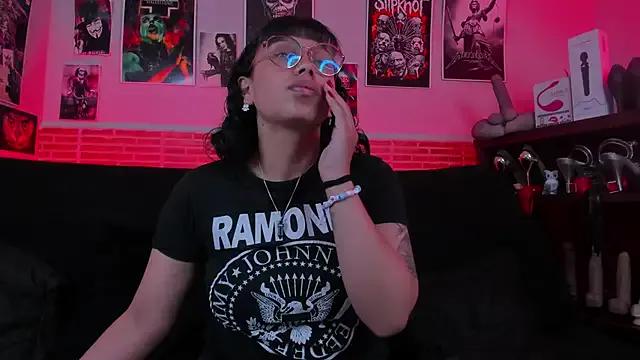 Private lilith-deveraux on StripChat