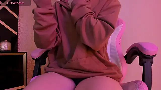 Freechat LilithCary on StripChat