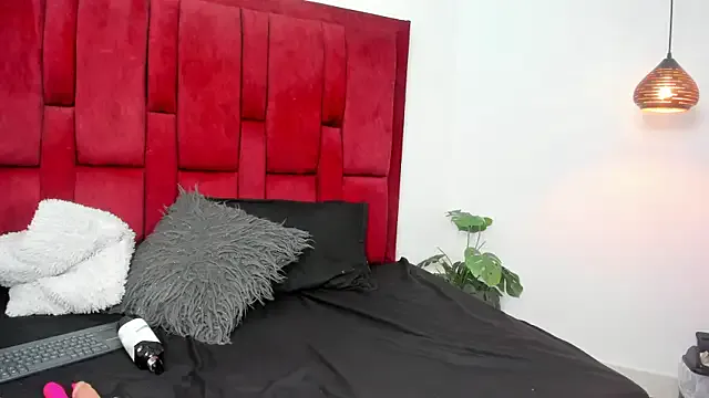 LilithVibe_ on StripChat 