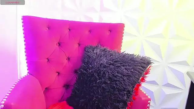 Freechat LilyQueen_cg on StripChat