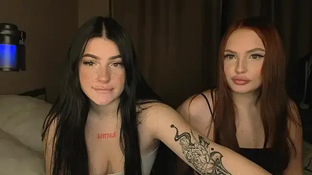 Freechat LisaAndDenis on StripChat