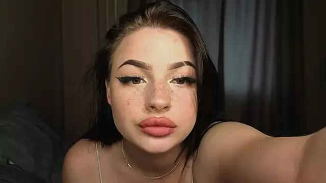 Freechat LisaAndDenis on StripChat