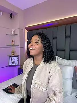 Freechat LisaMendez on StripChat