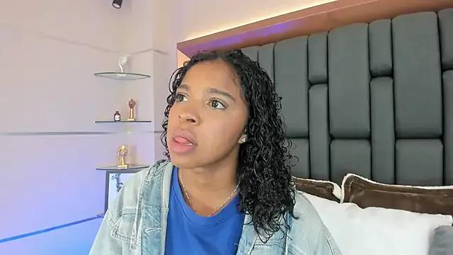 Freechat LisaMendez on StripChat