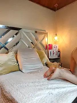 Freechat LlianneDiamond1 on StripChat