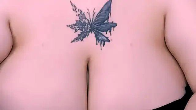 Freechat love_insidee on StripChat