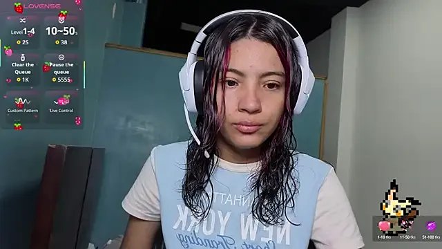 Freechat Lovelyamyy on StripChat