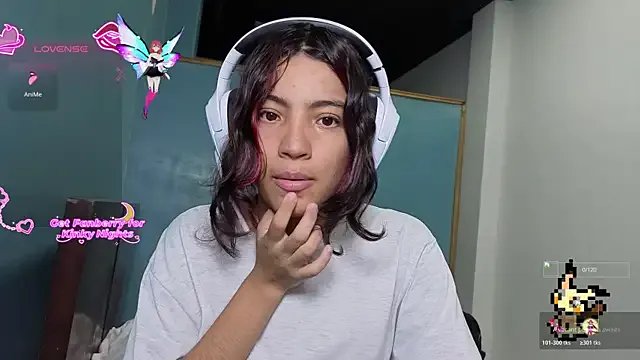 Freechat Lovelyamyy on StripChat