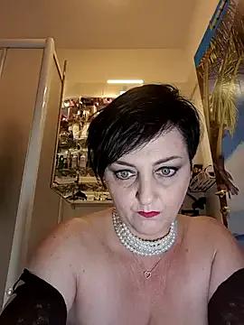 Freechat lucillabollente on StripChat