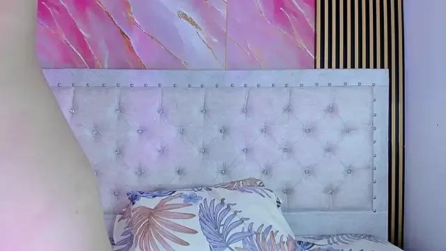 Private Lucy_boobss on StripChat