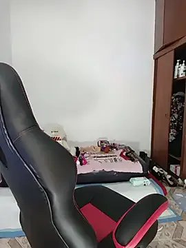 Lucy_colee — Make me happy