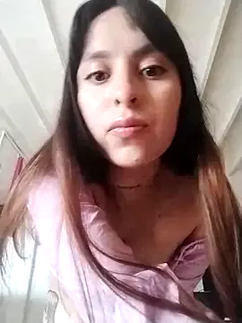 Offline luna_arg on StripChat